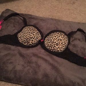 PINK Victoria secret bra